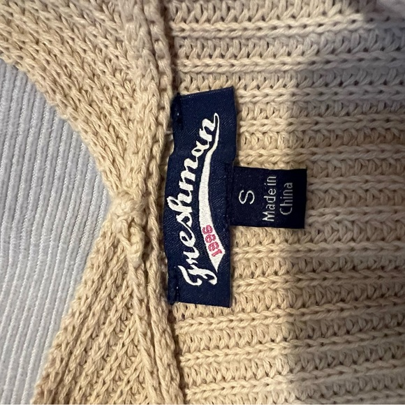 Sweater - Picture 2 of 2